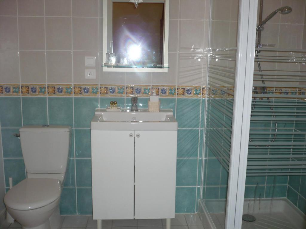 Les Convertigues Montjoire Habitación foto